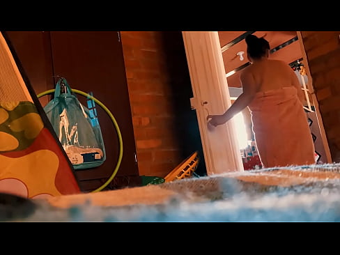 ❤️ Ο θείος μου με ακολουθεί στο ντους, με γαμάει ενώ κάνω ντους. ❌ Πορνό βίντεο ️